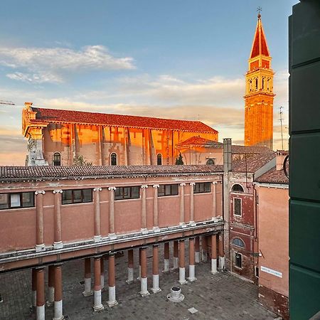 Апарт отель Palazzo Contarini Della Porta Di Ferro Венеция Экстерьер фото
