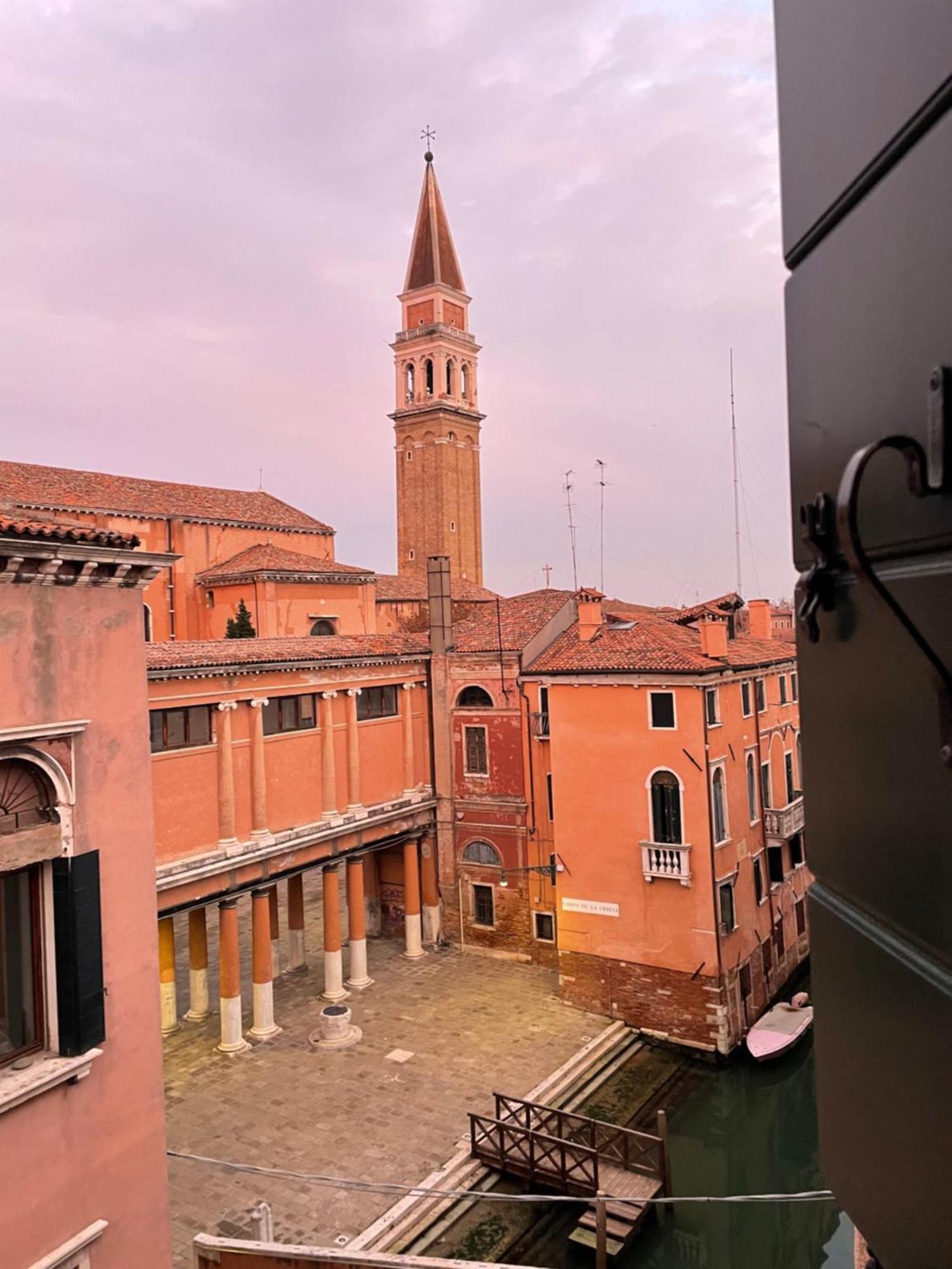 Апарт отель Palazzo Contarini Della Porta Di Ferro Венеция Экстерьер фото