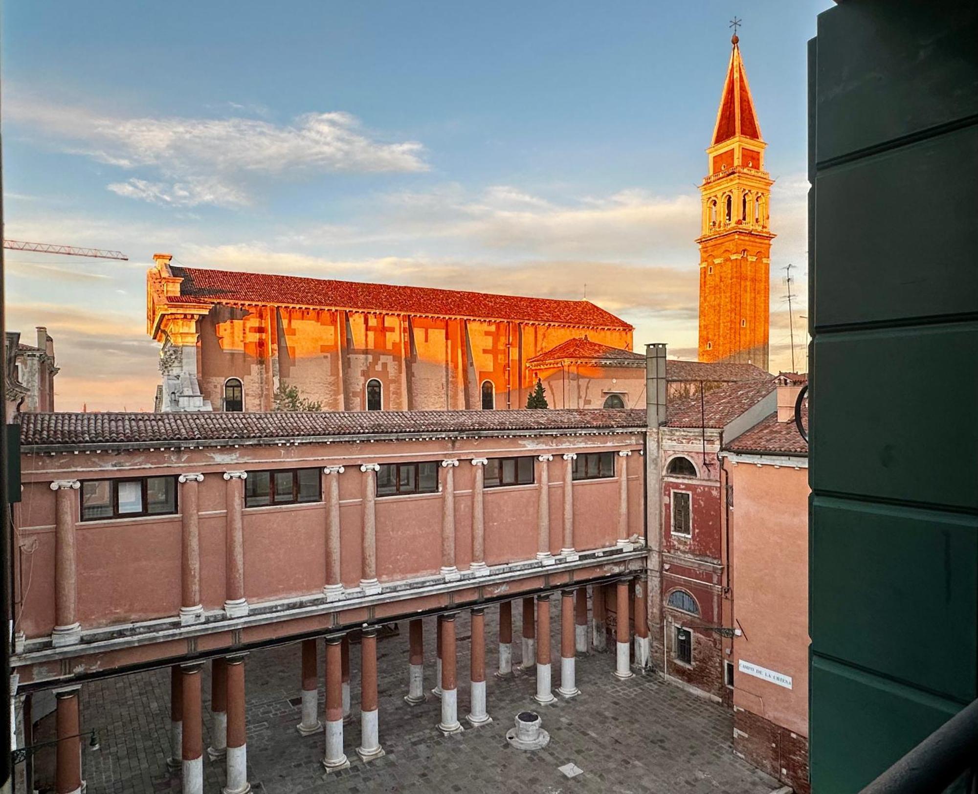 Апарт отель Palazzo Contarini Della Porta Di Ferro Венеция Экстерьер фото
